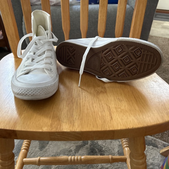 White converse high top - Picture 4 of 4